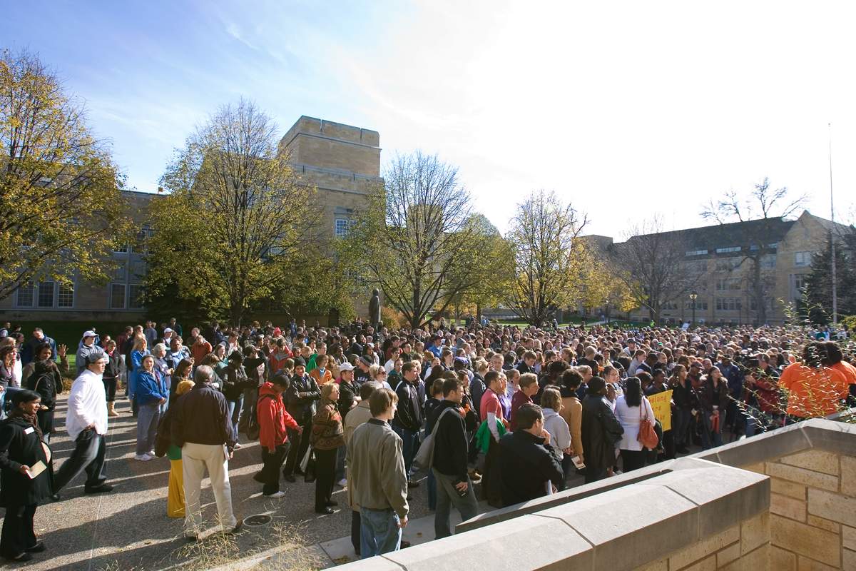 Students gather for a rally on the St. Thomas campus