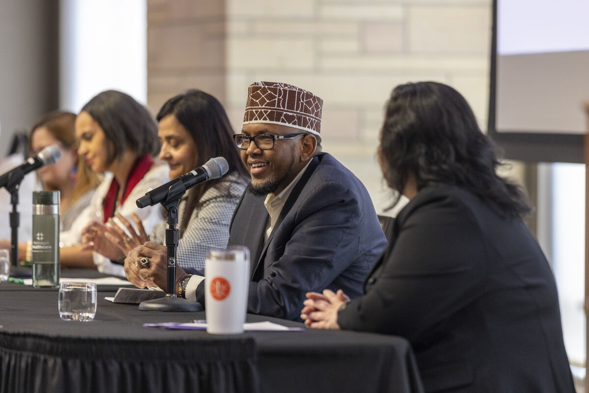 Imam Sharif Mohamed speaking at event