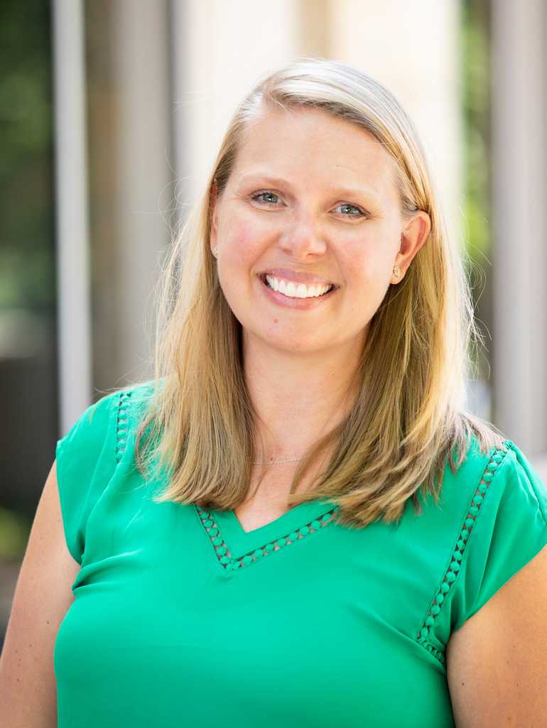 Ann Winskowski Headshot