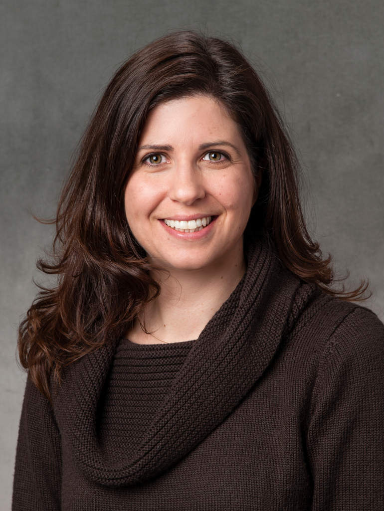 Erin Curran Headshot