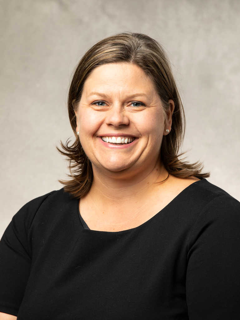 Heather Anderson Headshot 