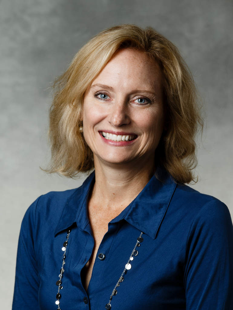 Melissa Lundquist Headshot