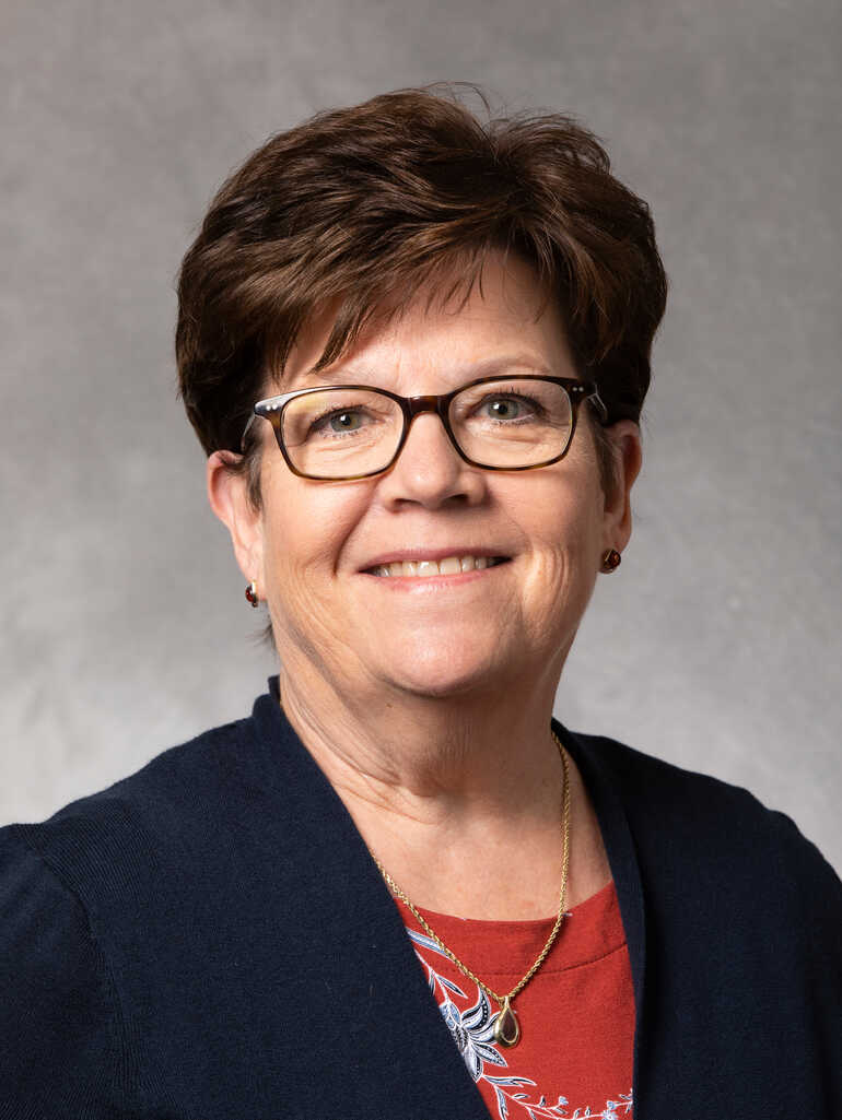 Nanette Hoerr headshot