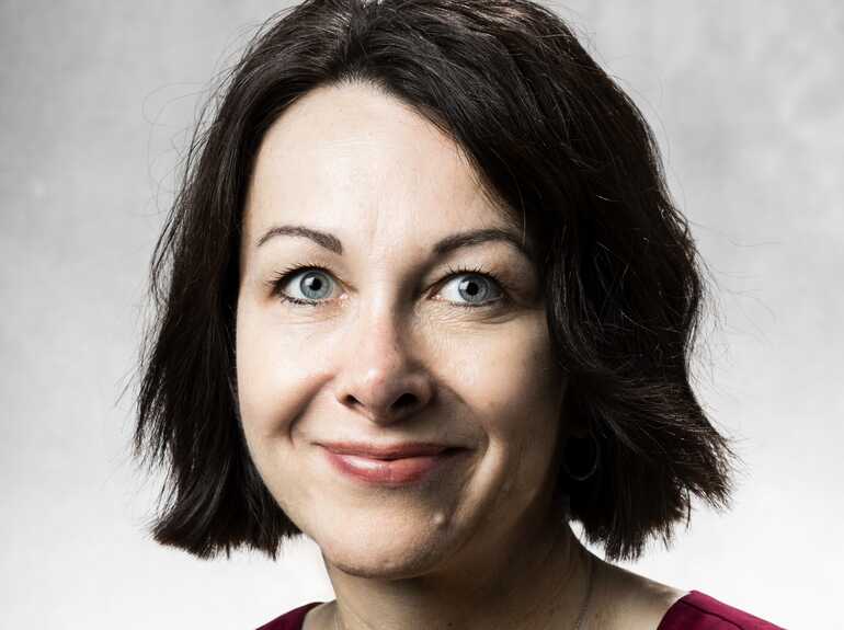 Dr. Amy Hedman-Robertson