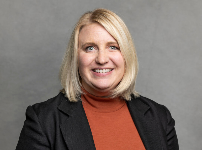 Dr. Laura Ingalsbe headshot